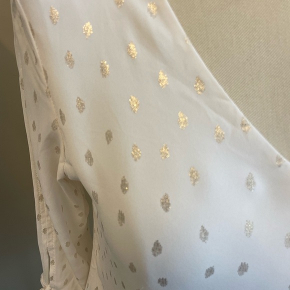 Punto Roma 3/4 length sleeve vneck cream and gold blouse women’s size Small - Picture 2 of 6